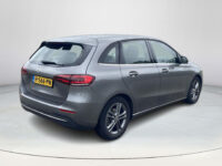 Mercedes-Benz B-klasse 180 Advantage | Achteruitrijcamera | Half leder | MBUX | Elektrische achterklep |