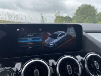 Mercedes-Benz B-klasse 180 Advantage | Achteruitrijcamera | Half leder | MBUX | Elektrische achterklep |