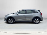Kia e-Niro DynamicLine 64 kWh | Stoelverwarming | Achteruitrijcamera | Half leder |