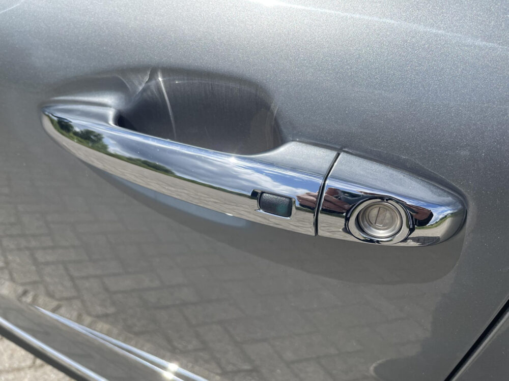 Kia e-Niro DynamicLine 64 kWh | Stoelverwarming | Achteruitrijcamera | Half leder |