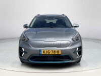Kia e-Niro DynamicLine 64 kWh | Stoelverwarming | Achteruitrijcamera | Half leder |