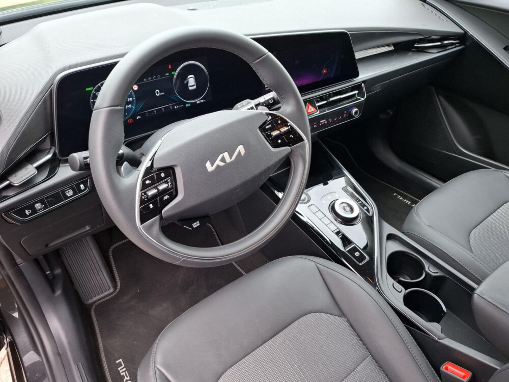 Kia Niro 1.6 GDi Hybrid DynamicLine | LED verlichting | digitaal dashboard | navigatie |