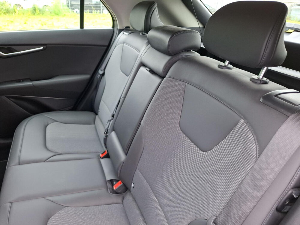 Kia Niro 1.6 GDi Hybrid DynamicLine | LED verlichting | digitaal dashboard | navigatie |