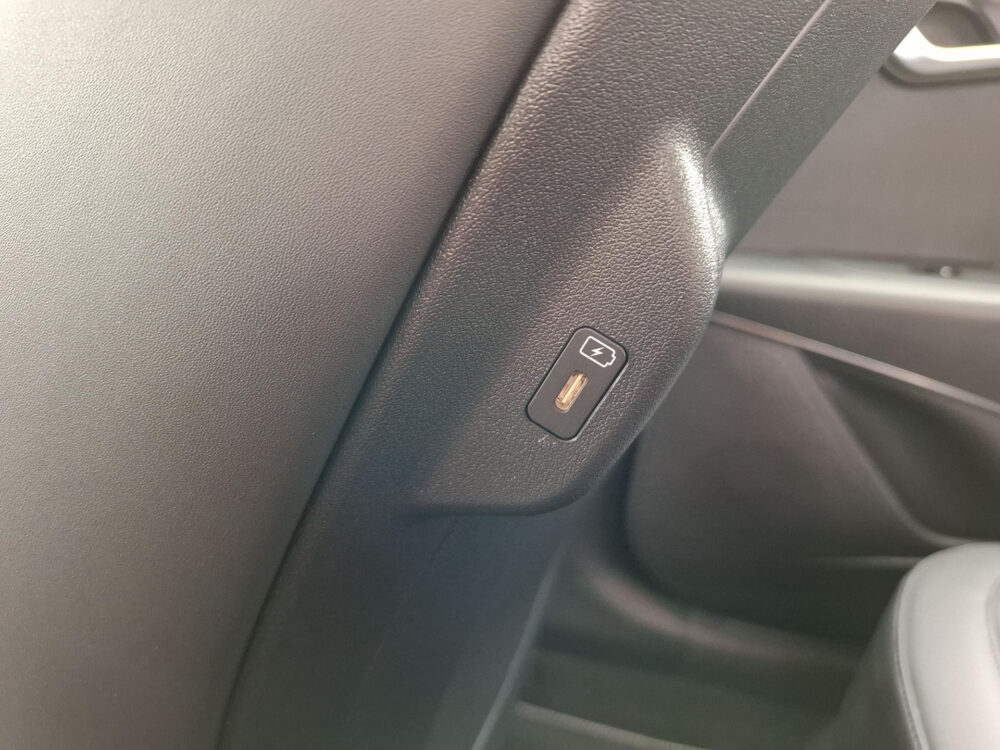 Kia Niro 1.6 GDi Hybrid DynamicLine | LED verlichting | digitaal dashboard | navigatie |