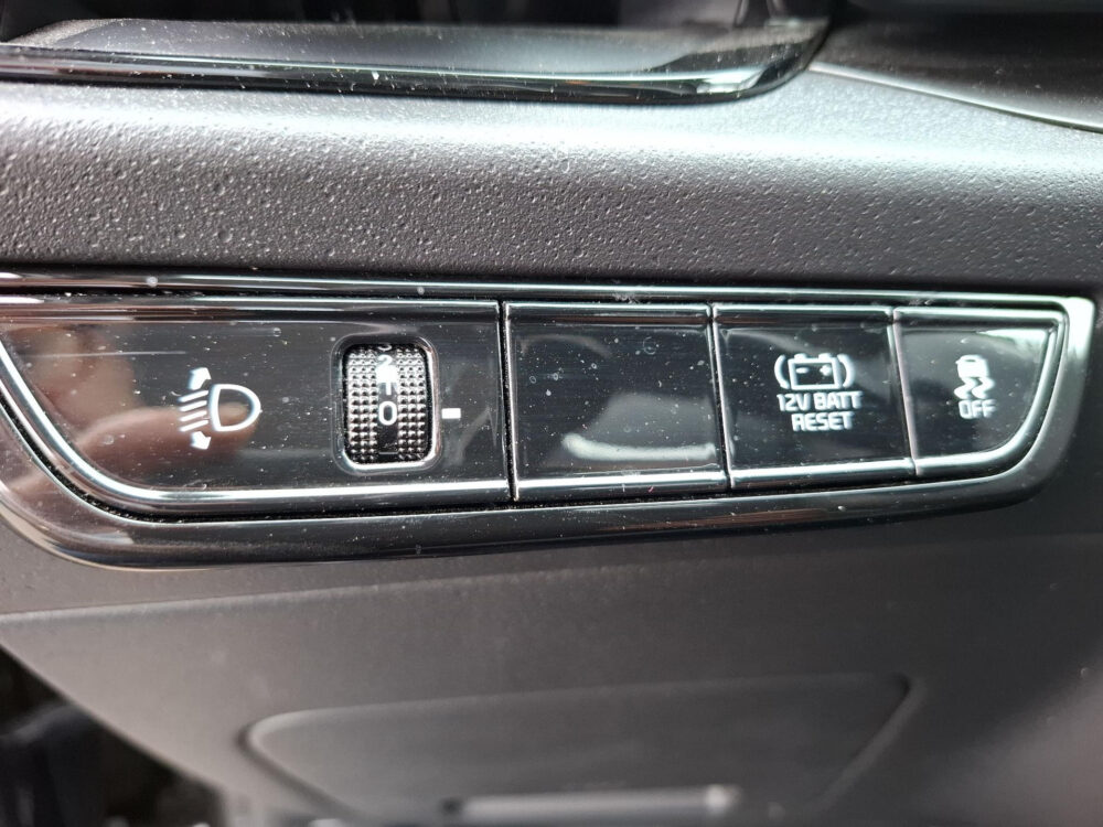 Kia Niro 1.6 GDi Hybrid DynamicLine | LED verlichting | digitaal dashboard | navigatie |