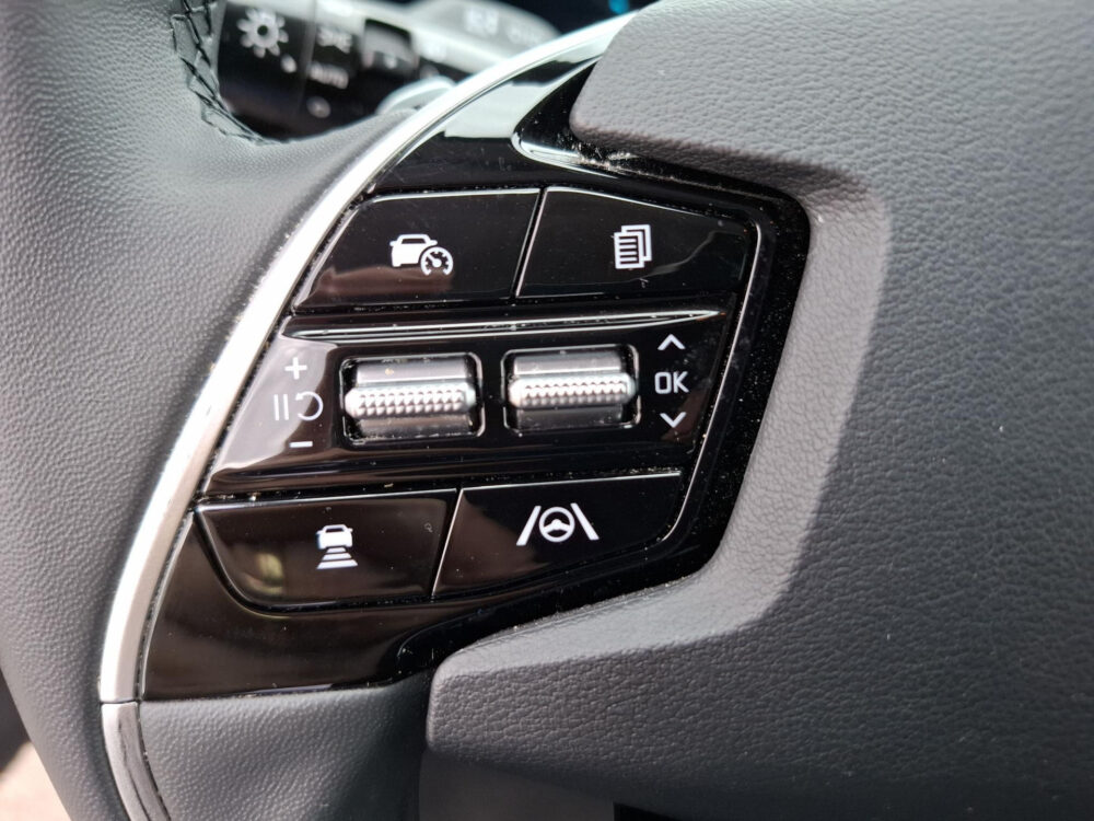 Kia Niro 1.6 GDi Hybrid DynamicLine | LED verlichting | digitaal dashboard | navigatie |