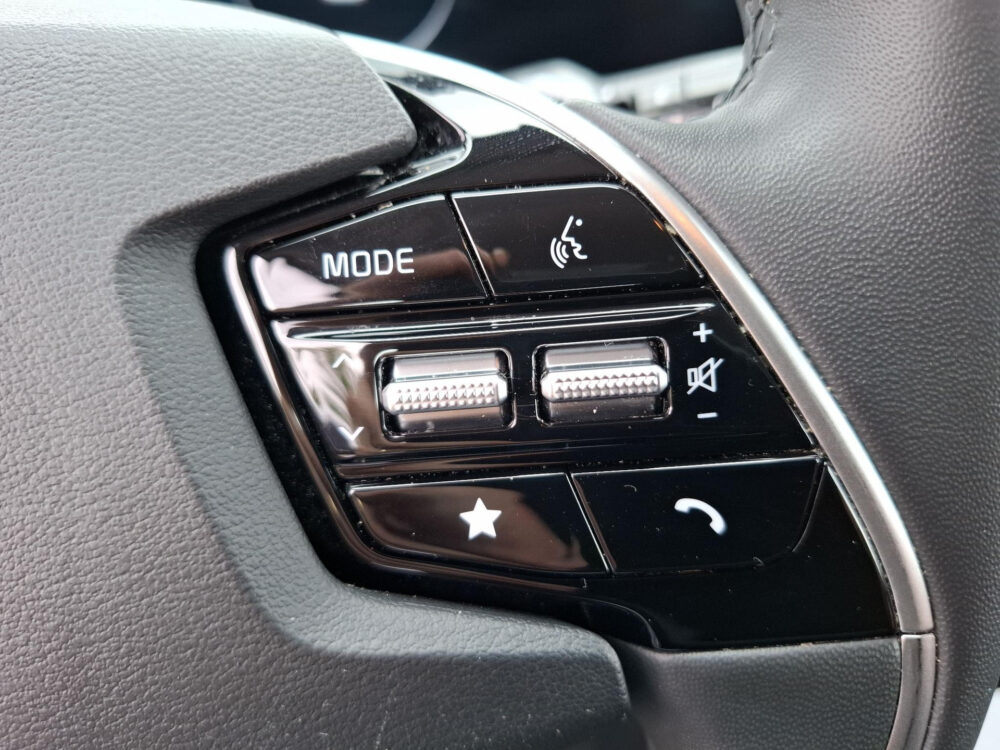 Kia Niro 1.6 GDi Hybrid DynamicLine | LED verlichting | digitaal dashboard | navigatie |