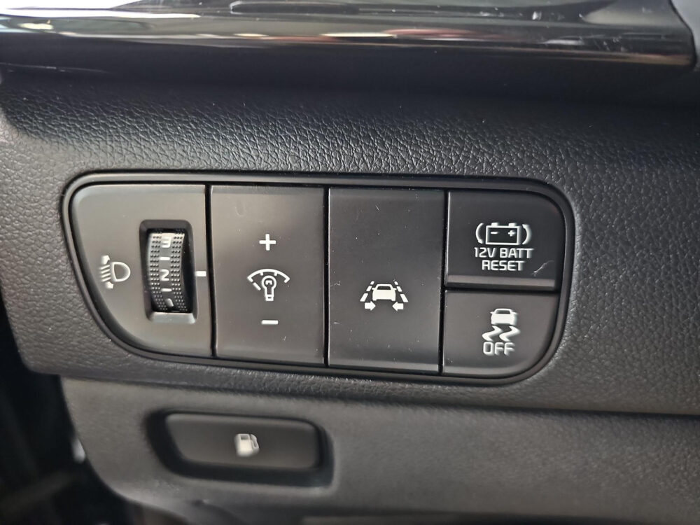 54115295-kia-niro-1-6-gdi-hybrid-dynamicline-navigatie-camera-dealeronderhouden-2019