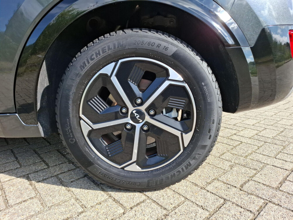 Kia Niro 1.6 GDi Hybrid DynamicLine | LED verlichting | digitaal dashboard | Navigatie |