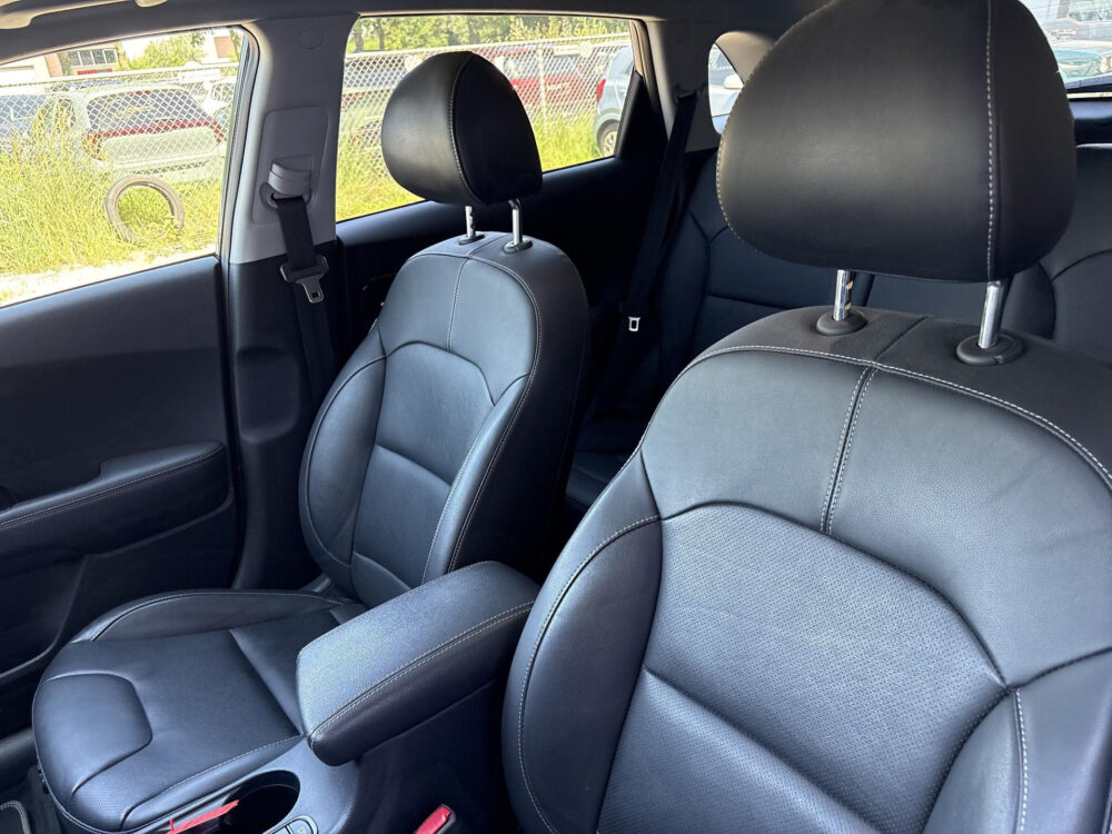 Kia Niro 1.6 GDi Hybrid ExecutiveLine | 1e Eigenaar | JBL | SchuifDak | 18inch | Trekhaak |Dealeronderhouden | Kia Garantie |
