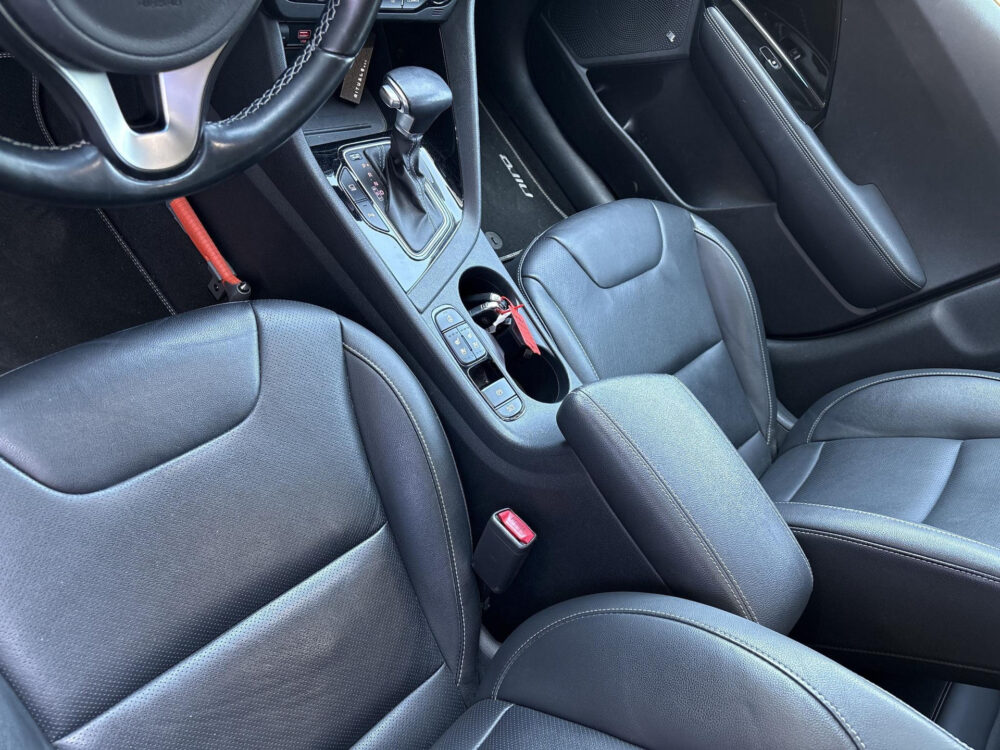 Kia Niro 1.6 GDi Hybrid ExecutiveLine | 1e Eigenaar | JBL | SchuifDak | 18inch | Trekhaak |Dealeronderhouden | Kia Garantie |