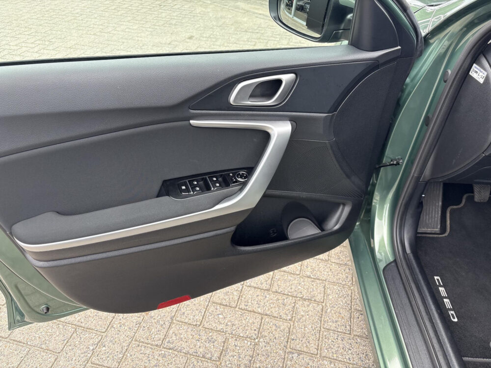 Kia Ceed Sportswagon 1.5 T-GDi DynamicLine | 140Pk | 1210kg Trekgewicht | BTW auto