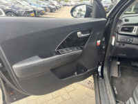Kia Niro 1.6 GDi Hybrid DynamicPlusLine Leder Stoelverwarming Stuurverwarming navigatie Camera trekhaak