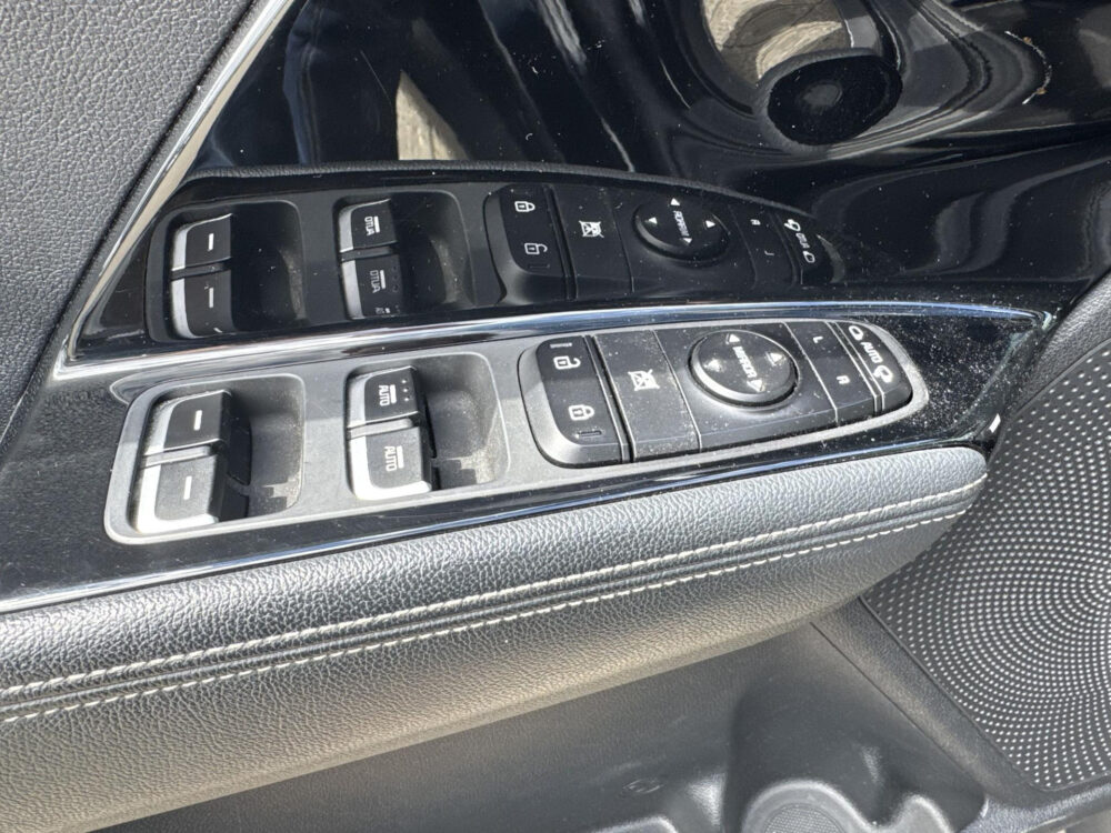 Kia Niro 1.6 GDi Hybrid DynamicPlusLine Leder Stoelverwarming Stuurverwarming navigatie Camera trekhaak