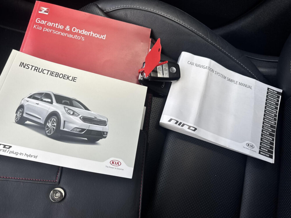 Kia Niro 1.6 GDi Hybrid DynamicPlusLine Leder Stoelverwarming Stuurverwarming navigatie Camera trekhaak