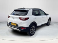 Kia Stonic 1.0 T-GDi DynamicPlusLine | Climate control | Achteruitrijcamera | Navigatie | Apple carplay |