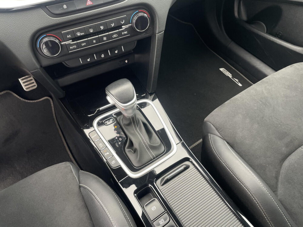 Kia ProCeed 1.5 T-GDi GT-Line | Panorama schuif kantel dak | Stoel stuur verwarming | Elektrische achterklep |