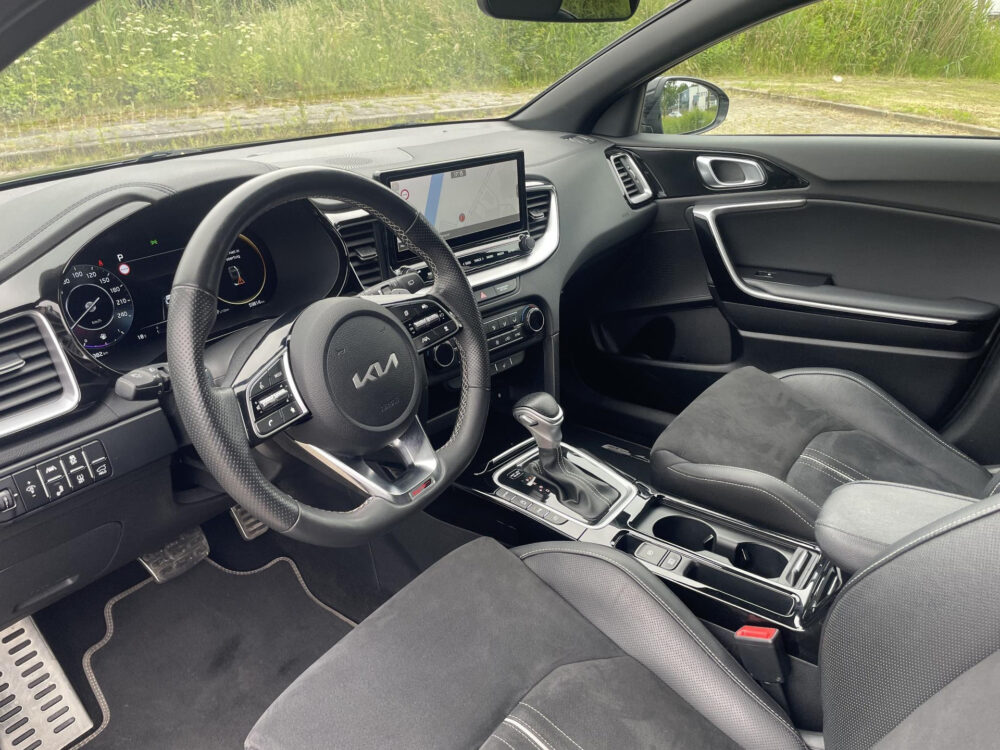 Kia ProCeed 1.5 T-GDi GT-Line | Panorama schuif kantel dak | Stoel stuur verwarming | Elektrische achterklep |