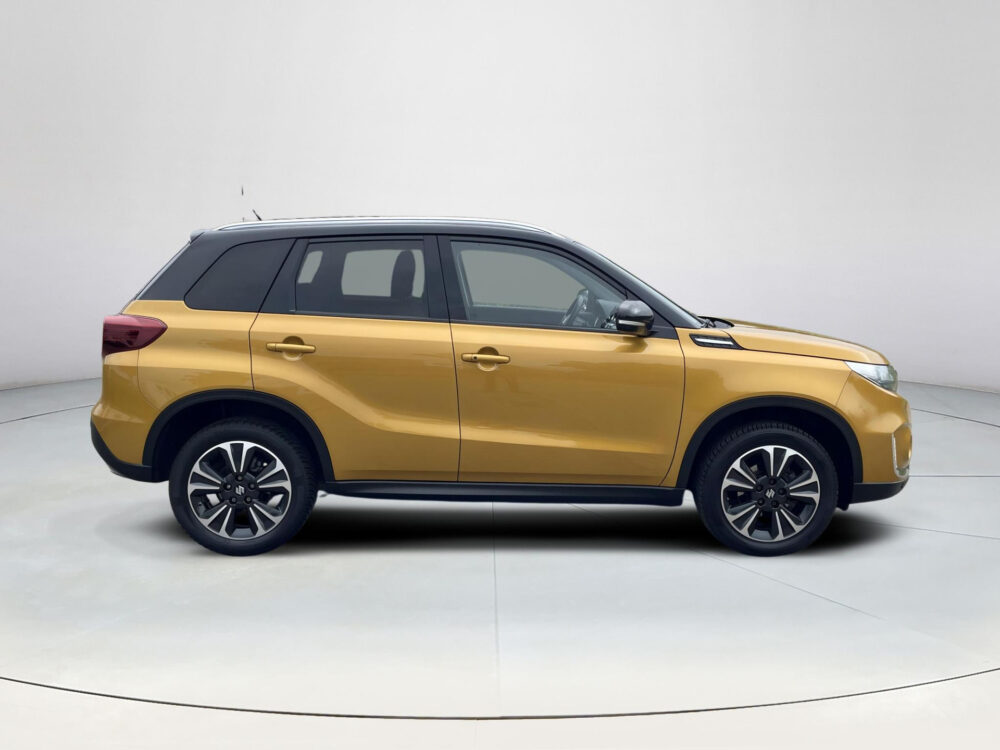 Suzuki Vitara 1.4 Boosterjet Select | Afneembare trekhaak | Stoelverwarming | Achteruitrijcamera |
