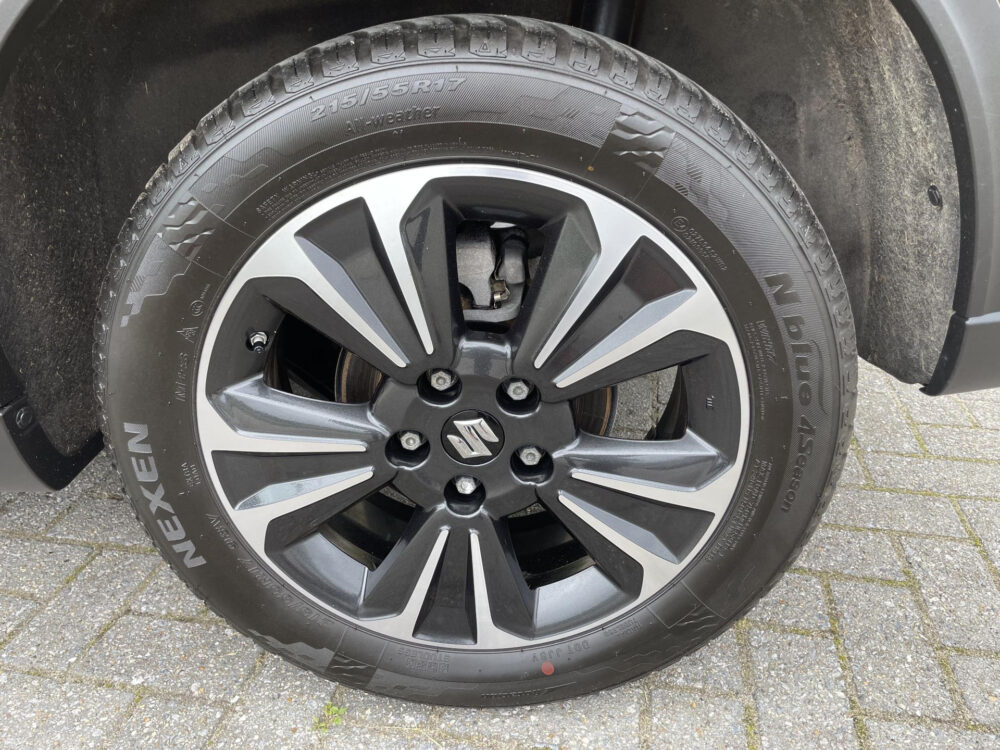 Suzuki Vitara 1.4 Boosterjet Select | Afneembare trekhaak | Stoelverwarming | Achteruitrijcamera |