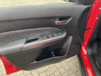 Suzuki Vitara 1.5 Hybrid Style | Panorama schuif dak | Achteruitrijcamera | Stoelverwarming |