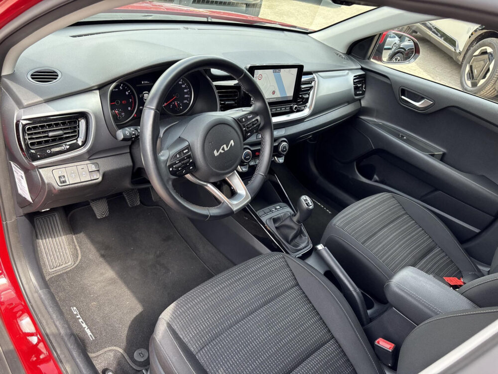 Kia Stonic 1.0 T-GDi MHEV DynamicPlusLine | 1e Eigenaar | Trekhaak | 18.000km | NieuwStaat