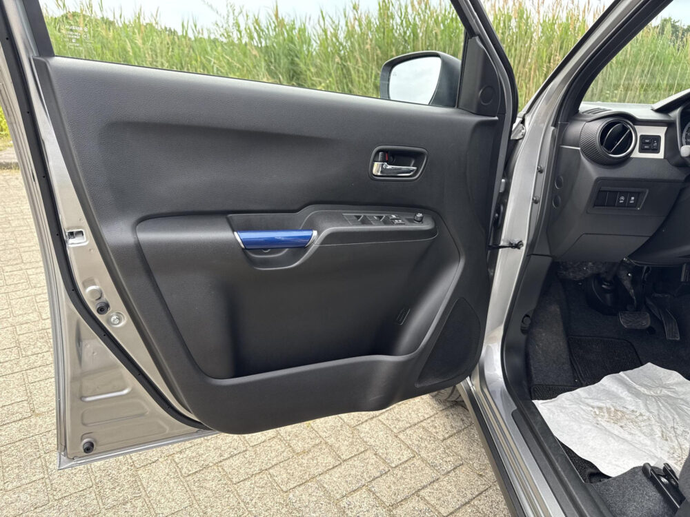 Suzuki Ignis 1.2 Smart Hybrid Style | CarPlay | Navi | Camera |