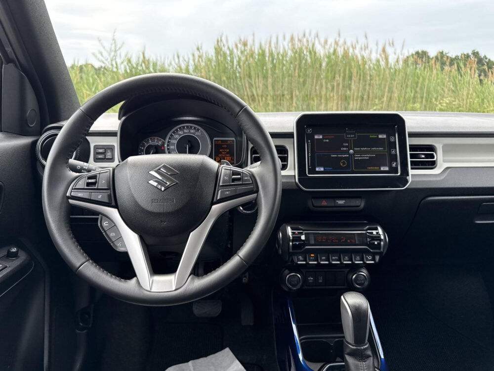 Suzuki Ignis 1.2 Smart Hybrid Style | CarPlay | Navi | Camera |