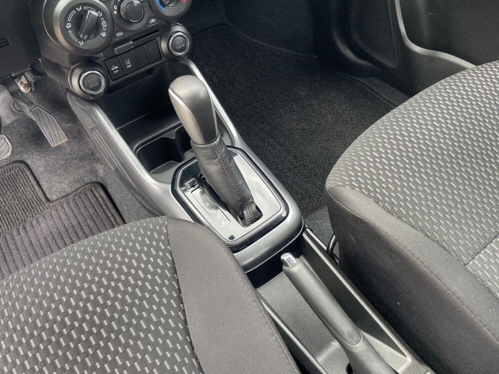Suzuki Ignis 1.2 Smart Hybrid Select | Stoelverwarming | Achteruitrijcamera | Apple carplay Android auto |