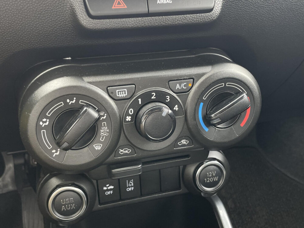 Suzuki Ignis 1.2 Smart Hybrid Select | Stoelverwarming | Achteruitrijcamera | Apple carplay Android auto |