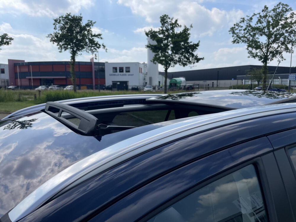 Suzuki S-Cross 1.5 Hybrid Style | 360* Camera | Panorama schuif dak | Stoelverwarming |