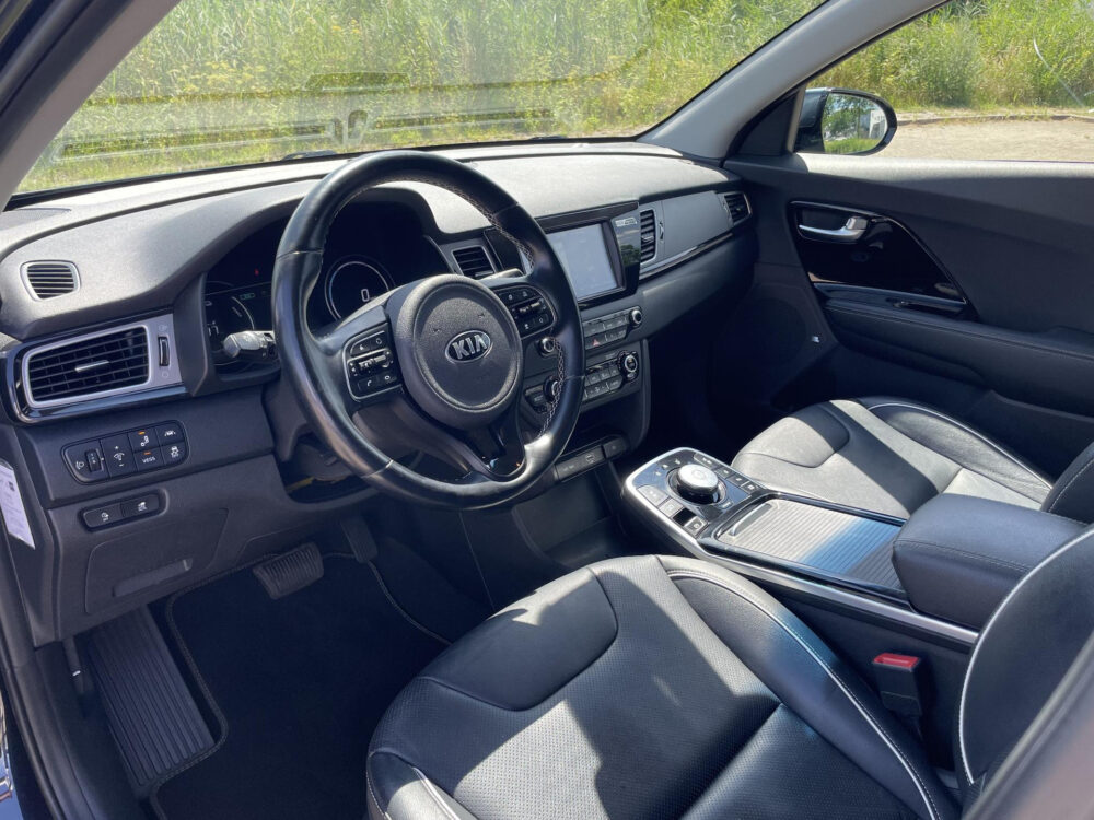 Kia e-Niro ExecutiveLine 64 kWh | Leder | Stoel verwarming en ventilatie | Elektrische stoelen |