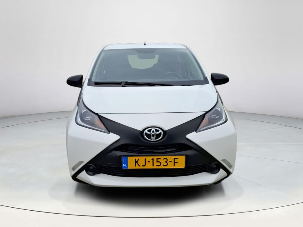Toyota Aygo 1.0 VVT-i x | hill hold | cruise control |
