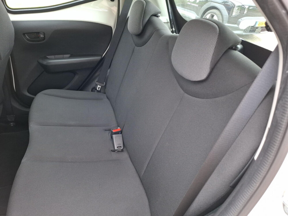 Toyota Aygo 1.0 VVT-i x | hill hold | cruise control |