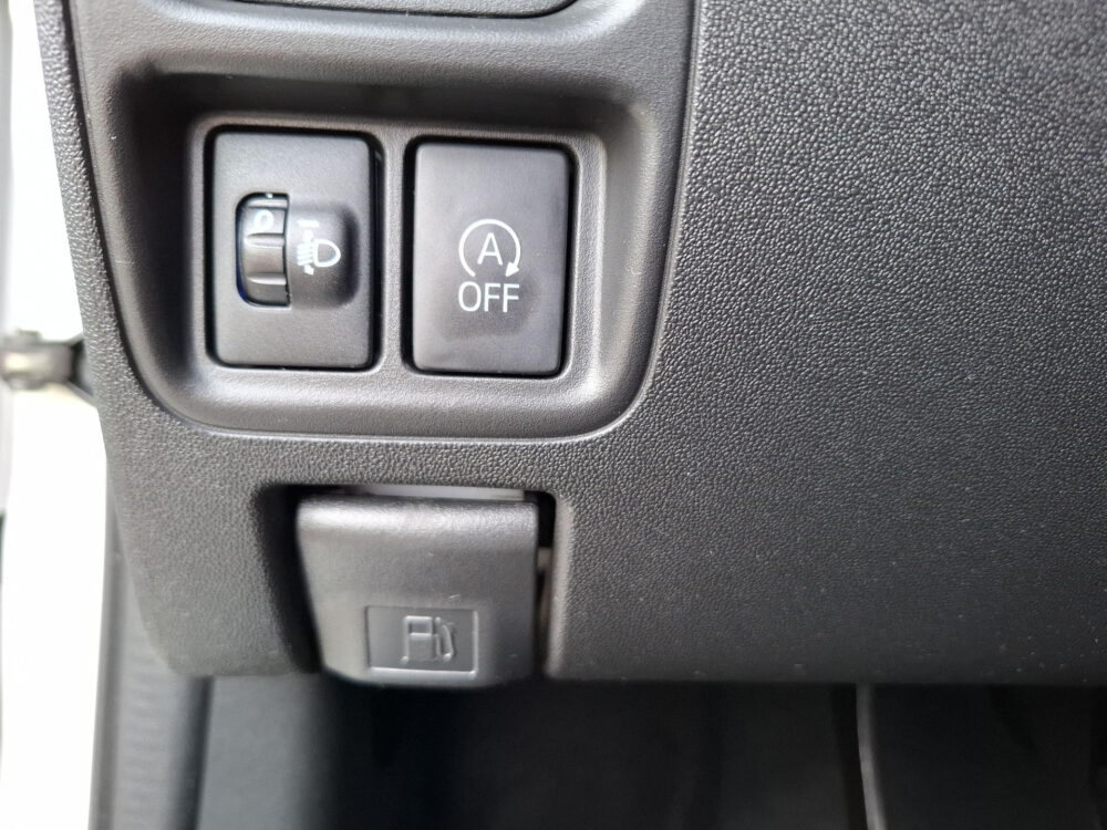 Toyota Aygo 1.0 VVT-i x | hill hold | cruise control |