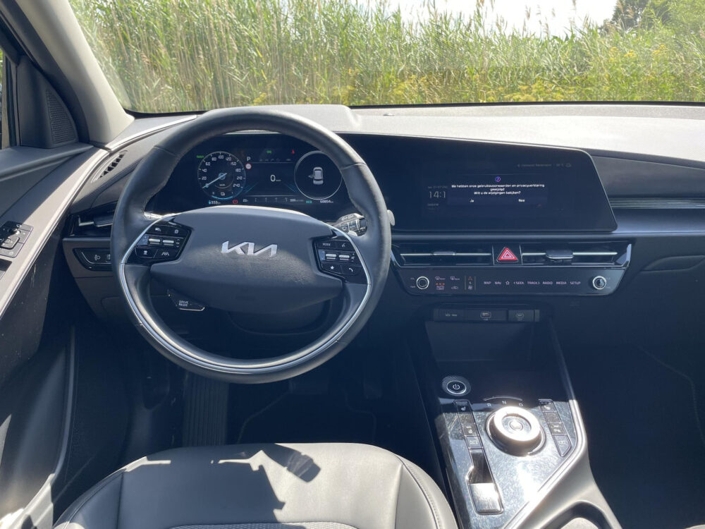 Kia Niro EV Edition 64.8 kWh | SOH 97,7% | Stoel en stuur verwarming | Achteruitrijcamera |