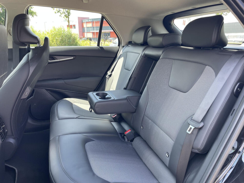 Kia Niro EV Edition 64.8 kWh | SOH 97,7% | Stoel en stuur verwarming | Achteruitrijcamera |