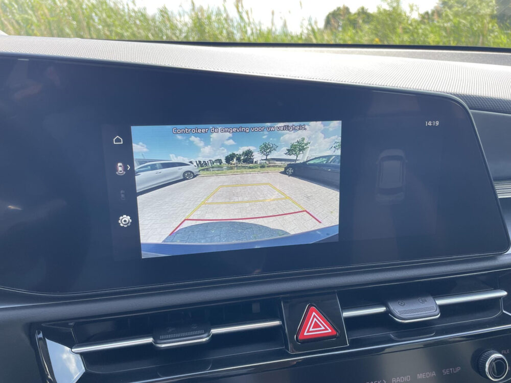 Kia Niro EV Edition 64.8 kWh | SOH 97,7% | Stoel en stuur verwarming | Achteruitrijcamera |