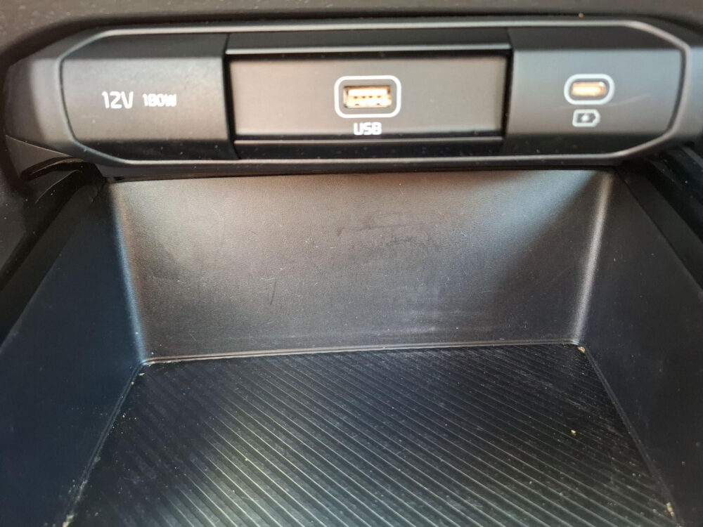 Kia Niro EV Edtition 64.8 kWh | SOH 97,5 % | Stoel en stuur verwarming | Achteruitrijcamera |
