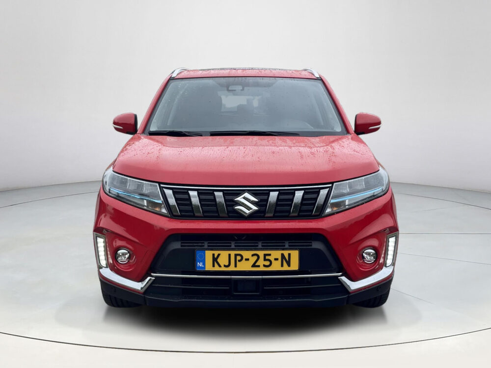 Suzuki Vitara 1.5 Hybrid Style | Stoelverwarming | Panodak | Keyless | Dodehoek detectie |