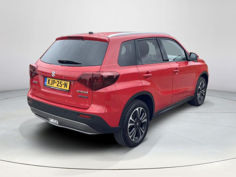 Suzuki Vitara 1.5 Hybrid Style | Stoelverwarming | Panodak | Keyless | Dodehoek detectie |