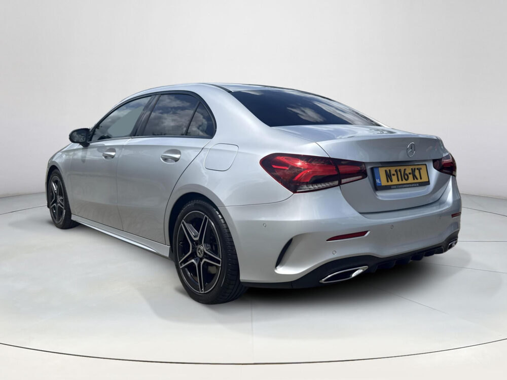 Mercedes-Benz A-klasse 200 Business Solution AMG Night Upgrade | MBUX Groot | Camera | Cruise |