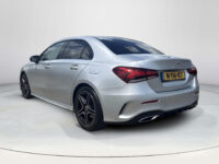 Mercedes-Benz A-klasse 200 Business Solution AMG Night Upgrade | MBUX Groot | Camera | Cruise |