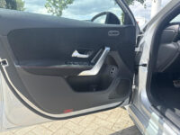 Mercedes-Benz A-klasse 200 Business Solution AMG Night Upgrade | MBUX Groot | Camera | Cruise |