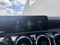 Mercedes-Benz A-klasse 200 Business Solution AMG Night Upgrade | MBUX Groot | Camera | Cruise |