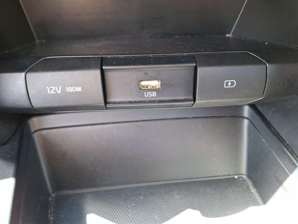 Kia Ceed Sportswagon 1.5 T-GDi DynamicLine | Navigatie | Airco | trekhaak