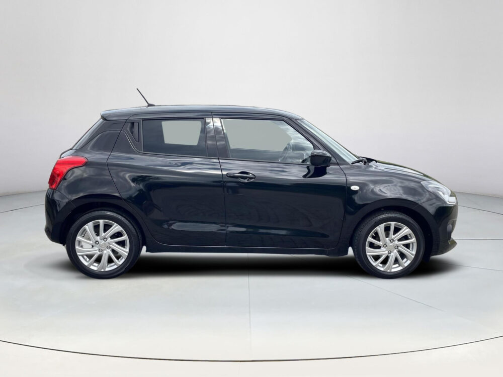Suzuki Swift 1.2 Select Smart Hybrid | Stoelverwaming | Automaat | Navigatie | Camera |