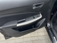 Suzuki Swift 1.2 Select Smart Hybrid | Stoelverwaming | Automaat | Navigatie | Camera |