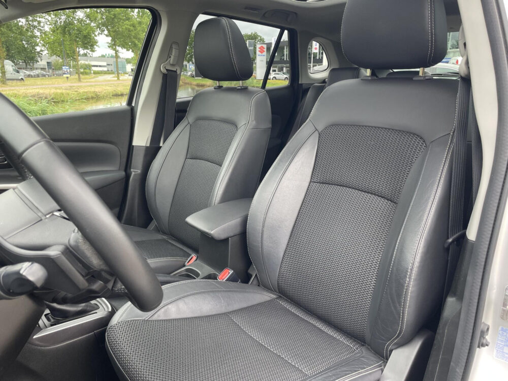 Suzuki S-Cross 1.5 Hybrid Style | Stoelverwarming | Panramadak | 360* camera |