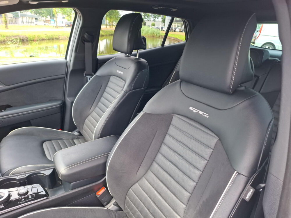 Kia Sportage 1.6 T-GDi Hybrid GT-PlusLine | Panoramadak | lederen bekleding | Climate control | Navigatie | stoel koeling/ verwarming |